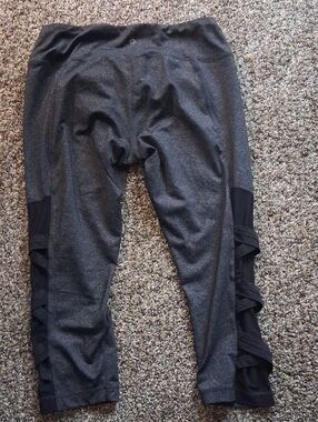 Gray Leggings w/ Black Side Panel Detail